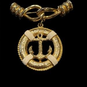 M Jent Vintage Gold Tone Anchor Nautical Dangle White Enamel Pin Brooch JB1